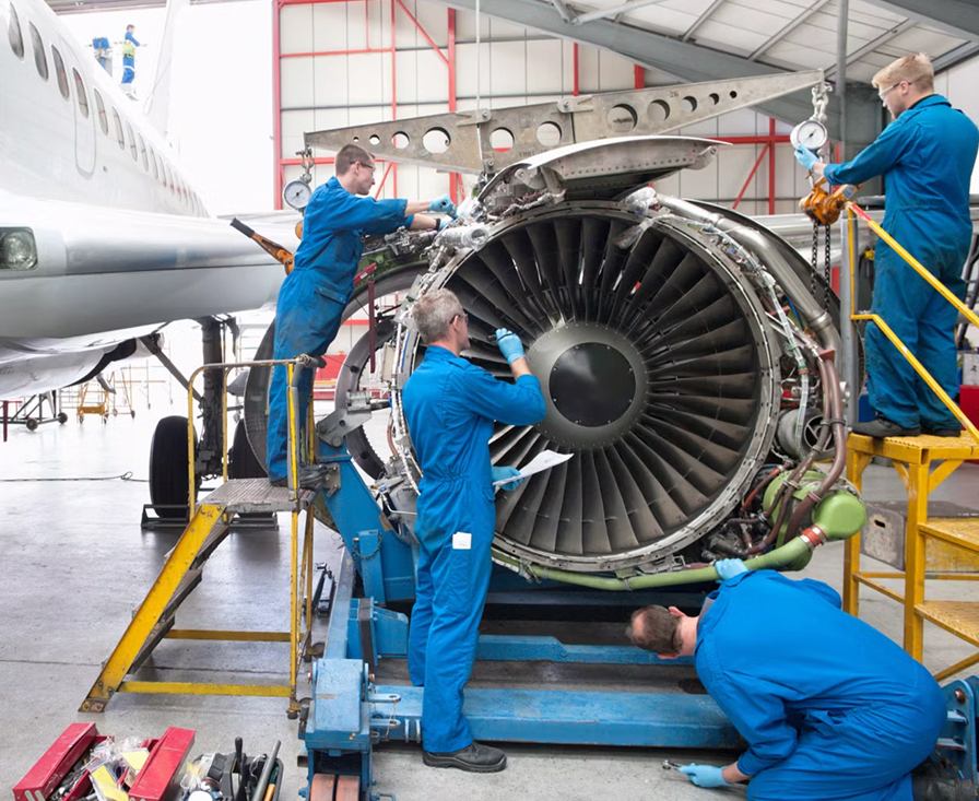 airplane mechanic school